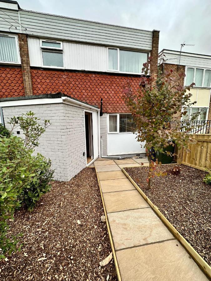 Charming 3-Bed House In Newcastle Upon Tyne Villa Exterior photo