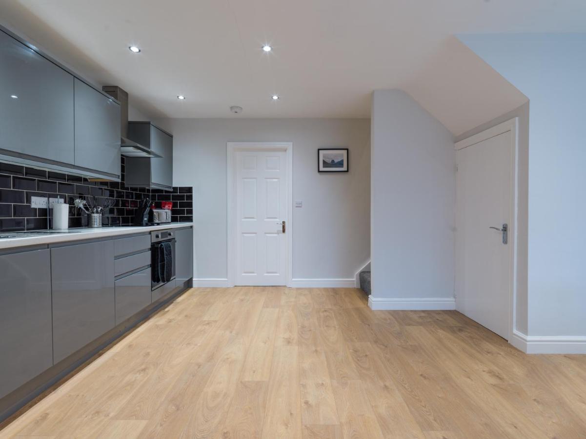 Charming 3-Bed House In Newcastle Upon Tyne Villa Exterior photo