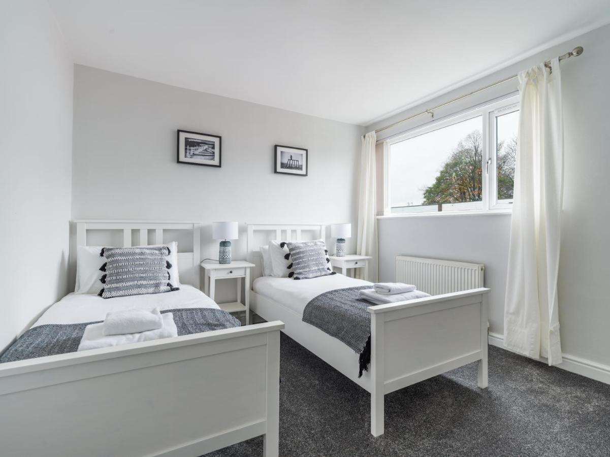 Charming 3-Bed House In Newcastle Upon Tyne Villa Exterior photo